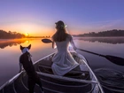 Kobieta, Pies, Łódka, Jezioro, Wschód słońca, Ślub