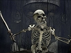 Halloween,szkielet z szablą