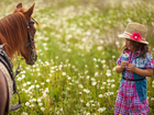 Dziewczynka, Koń, Łąka, Kwiaty