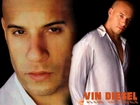Vin Diesel,biała koszula, ciemne oczy