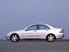 Mercedes C-klasa, Sedan, Srebrny, Lewy Profil