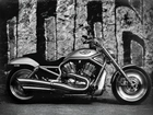 Srebrny, Harley-Davidson VRSC V-Rod