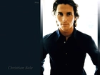 Christian Bale,czarna koszula