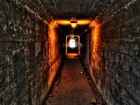Piwnica, Światła, Tunel