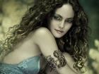 Vanessa Paradis, Makijaż, Loki