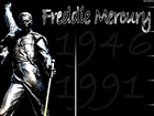 Freddie Mercury, Mikrofon