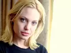 Angelina Jolie, blond włosy