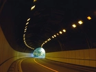 Oświetlony, Tunel