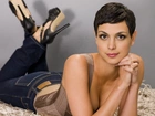 Seksowna, Morena Baccarin, Jeansy, Szpilki