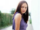 Kristin Kreuk, Spojrzenie, Fioletowa, Bluzeczka