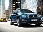 Bmw X6, Budynki, Droga