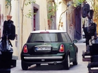 Zielony Mini Cooper