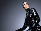 Carrie Anne Moss, Czarny, Skórzany Strój