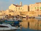 Giovinazzo, Port, Woda, Łodzie