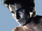 Christian Bale,mokra twarz, ciemne oczy