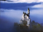 Zamek, Chmury, Mgła