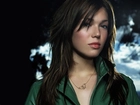 Mandy Moore, Buzia