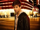 Enrique Iglesias, Wieczór, Ulica