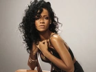 Rihanna, Kręcone, Włosy