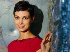 Morena Baccarin, Brunetka, Uśmiech