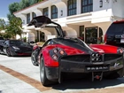 Pagani, Parking, Budynek