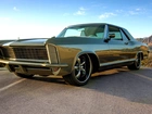 Buick, Riviera, Droga