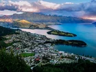 Queenstown, Nowa Zelandia, Jezioro Wakatipu, Góry, Zatoka, Miasto, Panorama