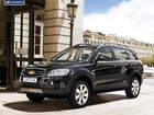 Czarny Chevrolet Captiva