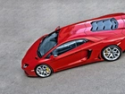 Bordowe, Lamborghini Aventador