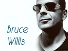 Bruce Willis, usta, okulary