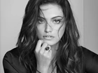 Kobieta, Modelka, Aktorka, Phoebe Tonkin,Dłoń, Pierścionek