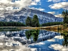 Park Narodowy Banff, Kanada, Góry, Lasy, Jezioro Odbicie