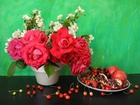 Kompozycja, Jaśmin, Róże, Granaty, Bukiet Kwiatów