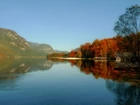 Jezioro Bohinj, Słowenia, Jesień, Odbicie