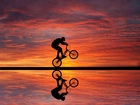 Rower, Zachód słońca, Odbicie