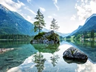 Jezioro Hintersee, Bawaria, Niemcy, Góry, Alpy, Wyspa