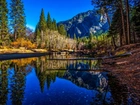 Góry, Rzeka, Yosemite National Park, Kalifornia, USA
