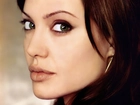 Angelina Jolie, zielone oczy