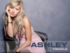 Ashley Tisdale, Krzesło