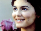 Audrey Tautou, ciemne oczy, kwiat