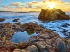 Stany Zjednoczone, Kalifornia, Plaża stanowa Pescadero - Pescadero State Beach, Zachód Słońca, Morze, Skały, Promienie słońca