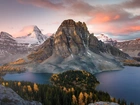 Kanada, Kolumbia Brytyjska, Park Prowincjonalny Mount Assiniboine, Góra Mount Assiniboine, Jezioro Cerulean, Jezioro Sunburst Lake, Jeziora, Góry, Jesień, Wschód słońca, Chmury