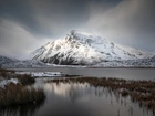 Góra Pen yr Ole Wen, Zima, Jezioro, Park Narodowy Snowdonia, Walia