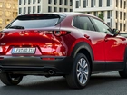 Czerwona, Mazda CX-30, Tył