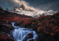 Argentyna, Patagonia, Kałuża, Odbicie, Góry Andy, Szczyt Fitz Roy, Rzeka, Wodospad, Kolorowa, Roślinność, Jesień