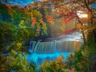 Jesień, Las, Drzewa, Rzeka, Tahquamenon River, Promienie słońca, Wodospad, Tahquamenon Falls, Miejscowość Paradise, Stan Michigan, Stany Zjednoczone