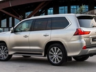 Lexus LX, Srebrny