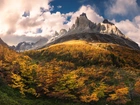 Argentyna, Patagonia, Góry, Masyw, Torres del Paine, Jesień, Chmury, Lasy