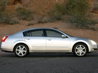 Srebrny, Nissan Maxima