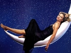 Michelle Pfeiffer, Księżyc
